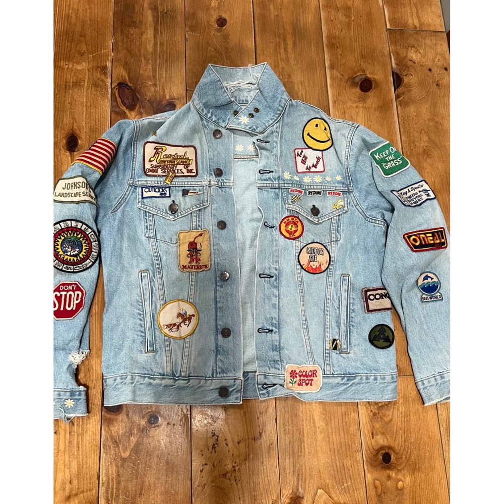 RE/DONE Originals Denim Jacket Light Wash Multi Patch Enamel Pin Distressed Med
